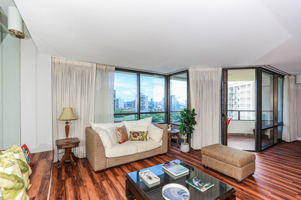 1525 Wilder Avenue #1005 - Punahou Cliffs-06-web