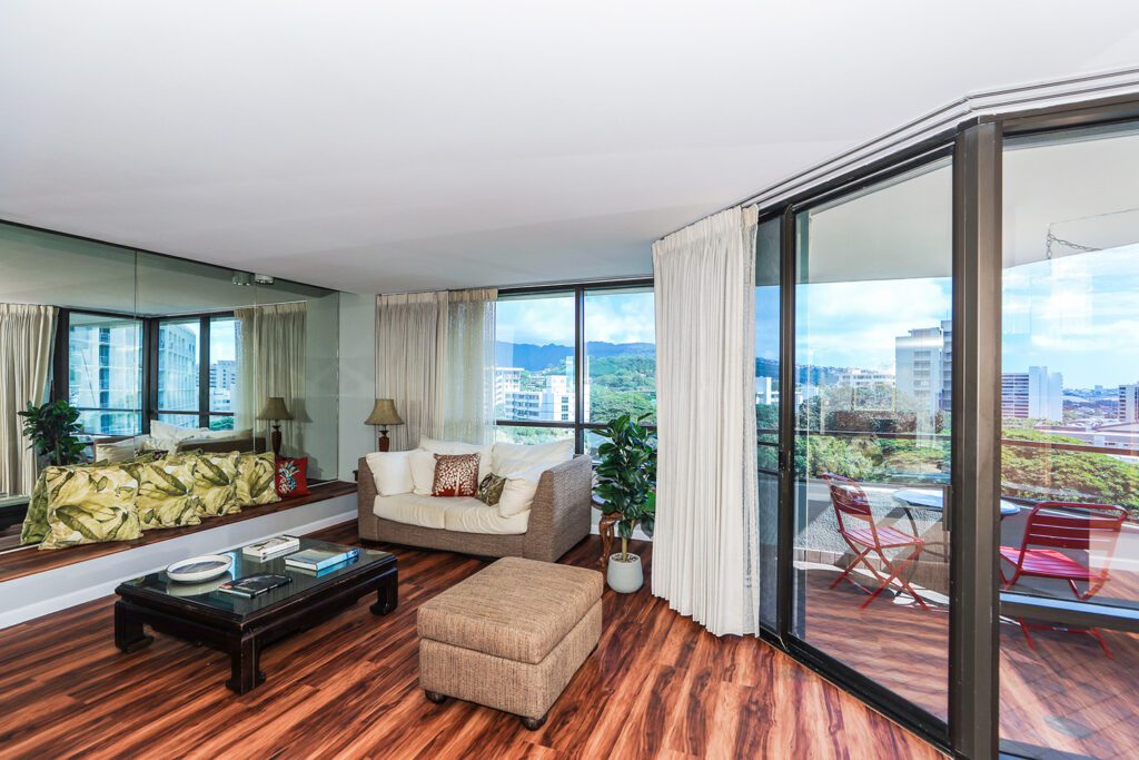 1525 Wilder Avenue #1005 - Punahou Cliffs-08-web