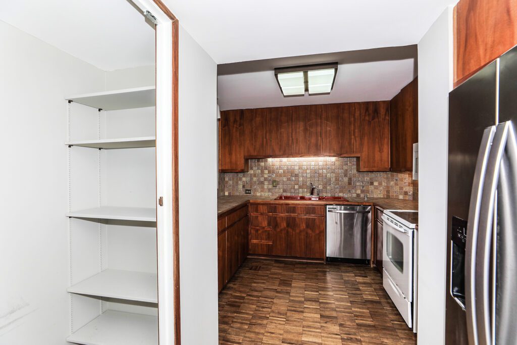 1525 Wilder Avenue #1005 - Punahou Cliffs-09-web