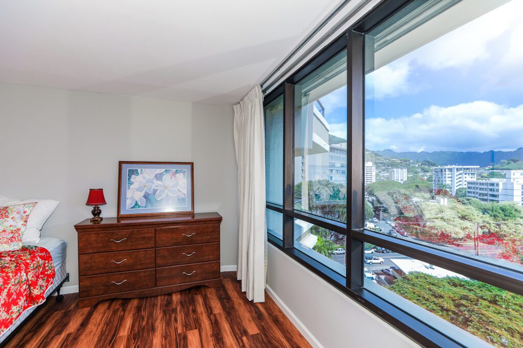 1525 Wilder Avenue #1005 - Punahou Cliffs-17-web