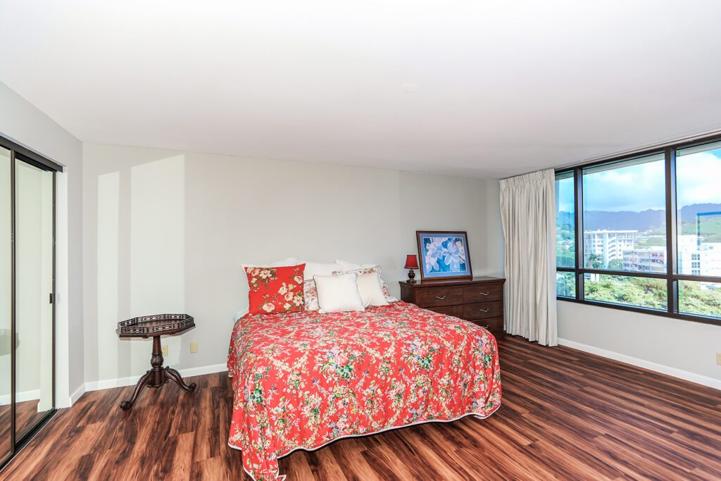 1525 Wilder Avenue #1005 - Punahou Cliffs-18-web