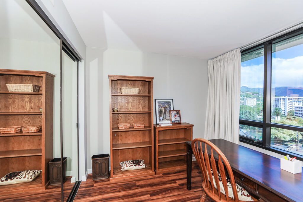 1525 Wilder Avenue #1005 - Punahou Cliffs-29-web