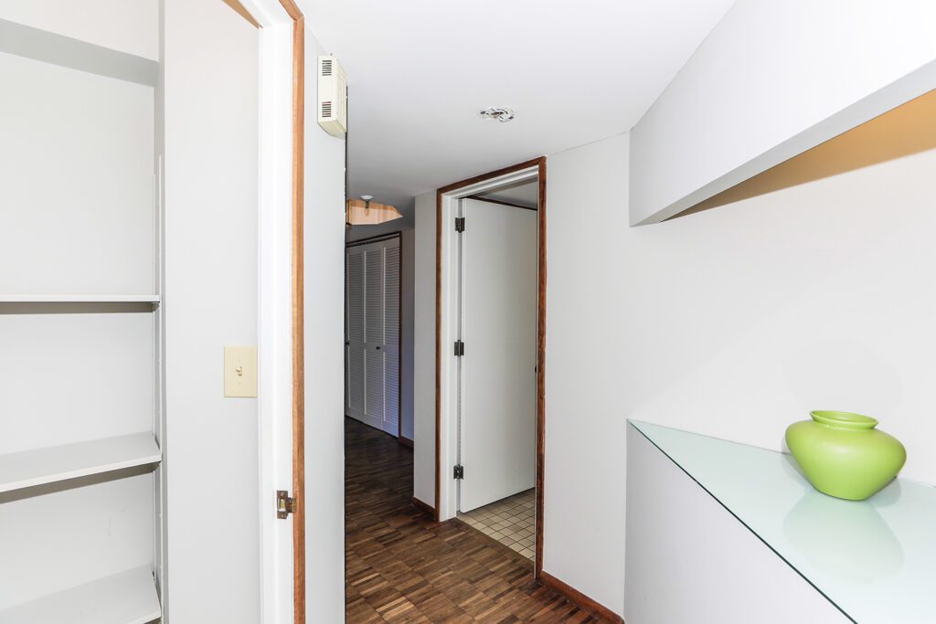 1525 Wilder Avenue #1005 - Punahou Cliffs-40-web