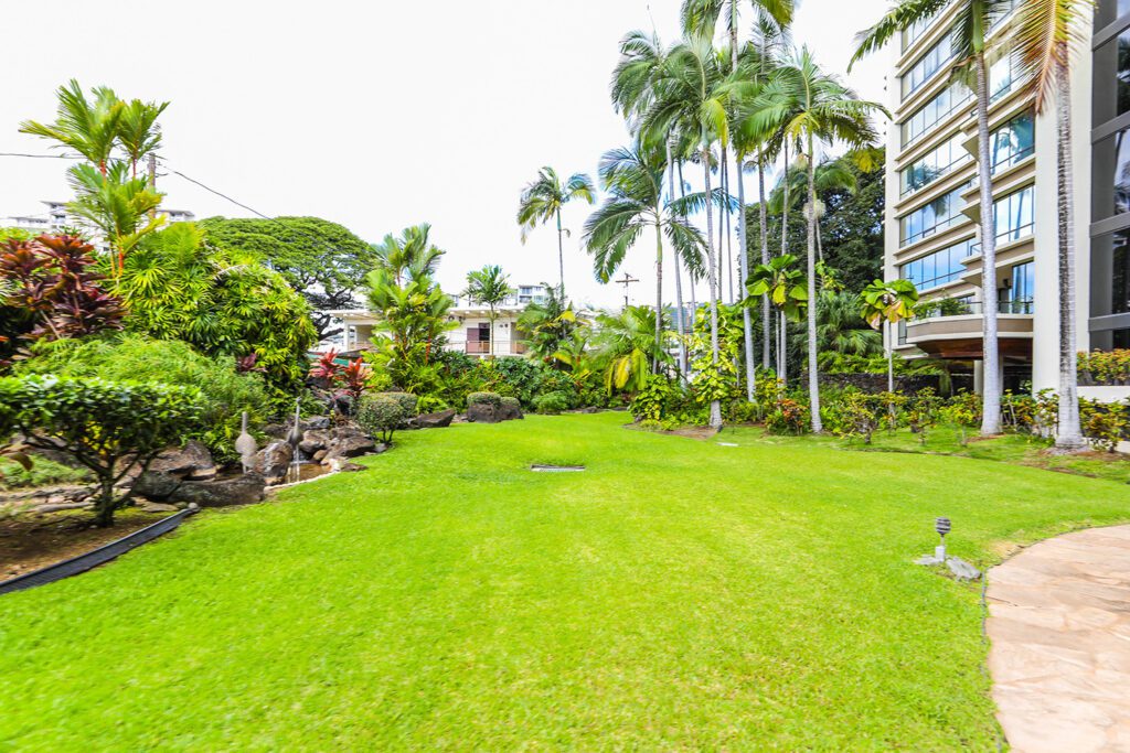 1525 Wilder Avenue #1005 - Punahou Cliffs-58-web